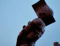 media/01/_4810153t.jpg