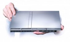 Slimline PS2 i lækker sølv-udgave