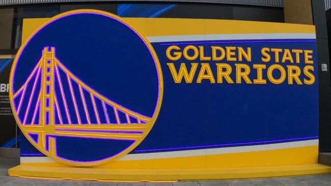 Stephen Curry fører Warriors til NBA-semifinaler: alle hold og kalender