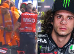 MotoGP-lederen Marco Bezzecchi undskylder til marshalen med t&aring;rer efter aggression, der f&oslash;rte til diskvalifikation