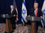 Trump advarer Hamas om at st&aring; over for "helvede at betale", hvis de n&aelig;gter at afv&aelig;bne sig efter Netanyahus forhandlinger