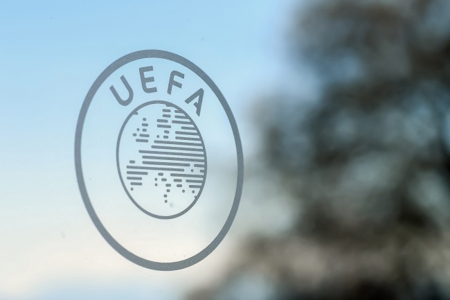 UEFA pålægger livsvarigt karantæne til tjekkiske kvindefodboldtrænere, der hemmeligt filmede spillere