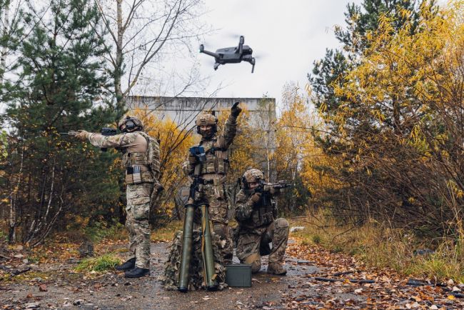 Danmark planlægger dronetræning i Ukraine, hvilket markerer en europæisk første
