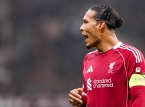 Liverpool-kaptajn Virgil Van Dijk kritiserer Rooneys "overdrevne" kommentarer og opfordrer ham til at g&aring; foran med et godt eksempel