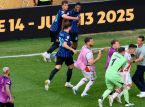 Marcos Acuña jagter Dumfries i slutningen af Inter 2-0 River Plate i en pinlig scene, der blev hånet online