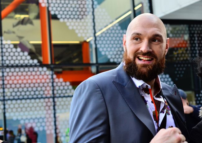 Manchester-bokseren Tyson Fury annoncerer comeback midt i rygter om en kamp mod Anthony Joshua