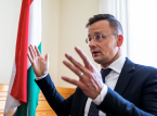 Den ungarske minister tilb&oslash;d at sende EU-dokumenter til Rusland i et l&aelig;kket lydspor