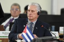 media/31/cubavowsresist_4823143t.jpg