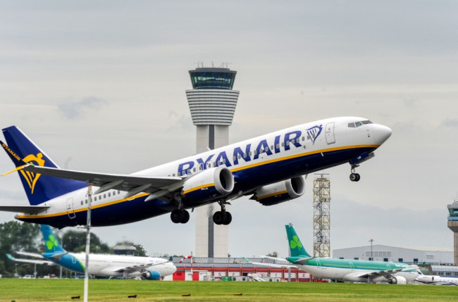 Ryanair åben for at bruge Starlink i fremtiden trods Musk-fejden