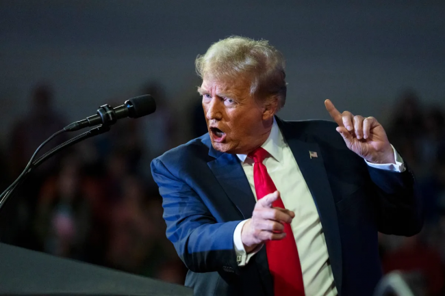 Det Hvide Hus begrænser dækningen af Trumps kabinetsmøde for vigtige nyhedsmedier