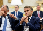 Macron og Merz diskuterer problematisk jagerprojekt p&aring; 100 milliarder euro
