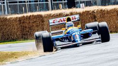 media/38/sebastianvetteldrive_4013813t.jpg