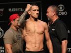 Charles Oliveira afkr&aelig;fter rygterne om, at revanchekampen mod Max Holloway vil finde sted ved UFC 324 i januar