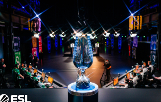 IEM K&ouml;ln 2026: Team Vitality, Team Falcons, Furia, Mouz og flere i toppositioner til slutspilspladser