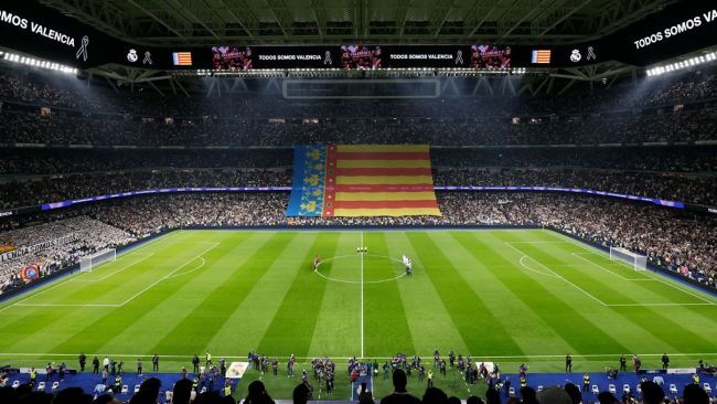 Real Madrid besøger Valencia i aften: splittet i en voldsom rivalisering, forenet i solidaritet