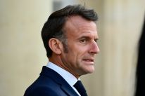 media/44/macronsaysfrance_4784433t.jpg