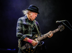 Neil Young giver Gr&oslash;nland adgang til sin musik og henter kataloget fra Amazon frem for Trump