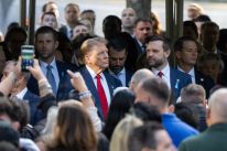 media/48/trumpbreaksvance_4794853t.jpg