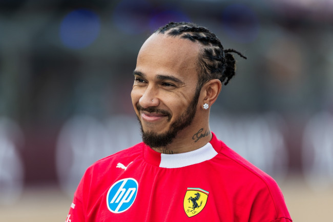 Lewis Hamilton bliver den ældste Formel 1 Grand Prix-mester siden 1970 i Barcelona