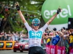 Chris Froome forbliver hemmelighedsfuld omkring sin fremtid under en f&oslash;lelsesladet hyldest ved La Vuelta 2026-begivenheden