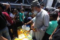 media/53/unfoodconvoys_4565353t.jpg