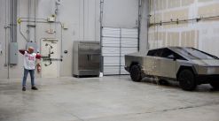 media/55/teslacybertruckcan_4135563t.jpg