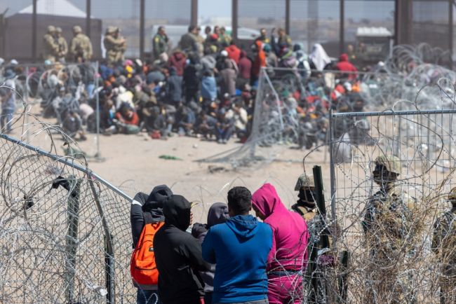 Amerikansk domstol blokerer Trumps forsøg på at tilbagekalde migranters juridiske status