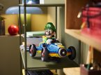 Luigi f&aring;r Lego Mario Kart-behandling med Mach 8-s&aelig;ttet