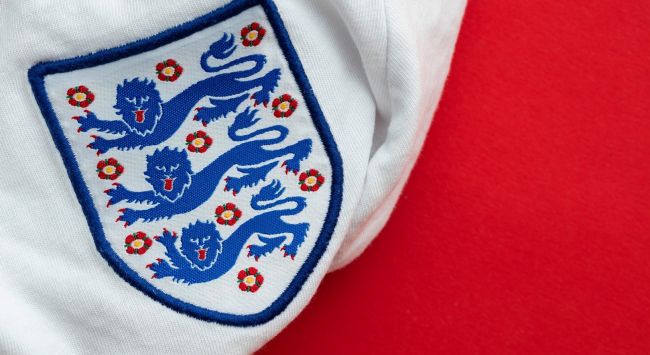 Storbritanniens premierminister Keir Starmer driller med en bankferie, hvis England vinder VM