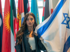 Den israelske sanger Noa Kirel g&oslash;r grin med Spaniens landshold i den nyudgivne sang "Think you're Messi"