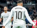 Kylian Mbapp&eacute; hylder Cristiano Ronaldo, da han tangerer Real Madrids m&aring;lrekord