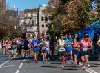 Den kenyanske langdistancel&oslash;ber Albert Korir, vinder af NY Marathon 2021, udelukket i fem &aring;r