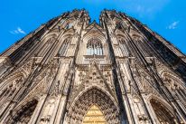 media/67/colognecathedralentry_4836763t.jpg
