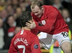 Ronaldo vs. Rooney? Tidligere holdkammerater opfordres til at tr&aelig;de ind i bokseringen til "global begivenhed"