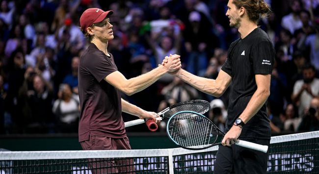 Jannik Sinner og Alexander Zverev mødes igen ved Wimbledon-finalen søndag
