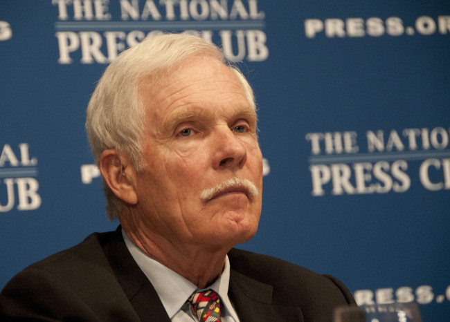CNN's grundlægger og 24-timers nyhedsopfinder Ted Turner dør i en alder af 87 år