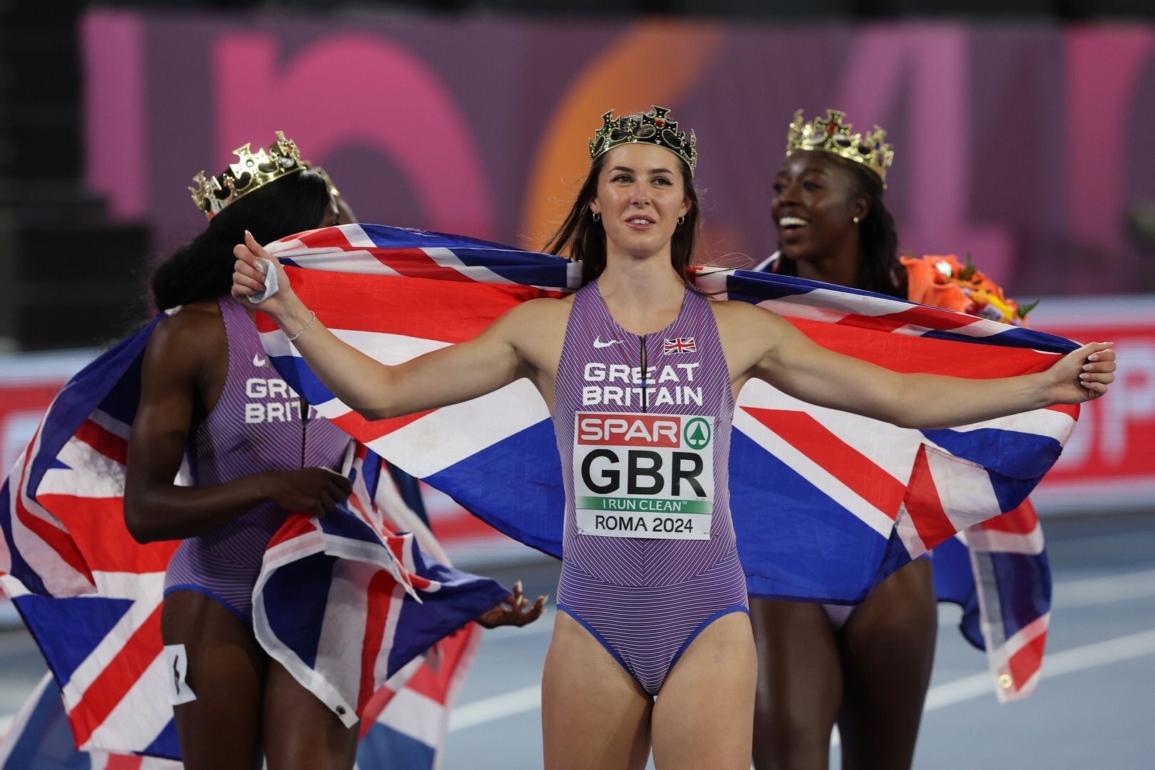 Amy Hunt fra Storbritannien vinder sin første individuelle seniorguldmedalje ved EM på 100 m