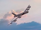 Amerikanske atombombefly flyver over Japanhavet sammen med japanske jagerfly som magtdemonstration