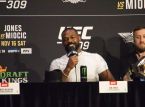 Den nyligt pensionerede UFC-k&aelig;mper Jon Jones teaser comeback mod McGregor til Trumps begivenhed i Det Hvide Hus