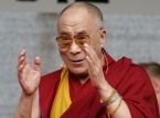 Dalai Lama fejrer 90-&aring;rs f&oslash;dselsdag med budskab om trods mod Kina