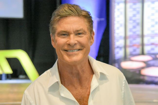 David Hasselhoff vil have dig til at hjælpe med at redde planeten ved at spille videospil