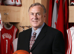 NBA-tr&aelig;ner Rick Adelman, som stod bag mere end 1.700 kampe mellem 1970'erne og 2014, d&oslash;r i en alder af 79 &aring;r