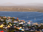Argentinas vicepr&aelig;sident n&aelig;vner Falklands&oslash;erne f&oslash;r fodboldkampen mod "usurperende pirater"