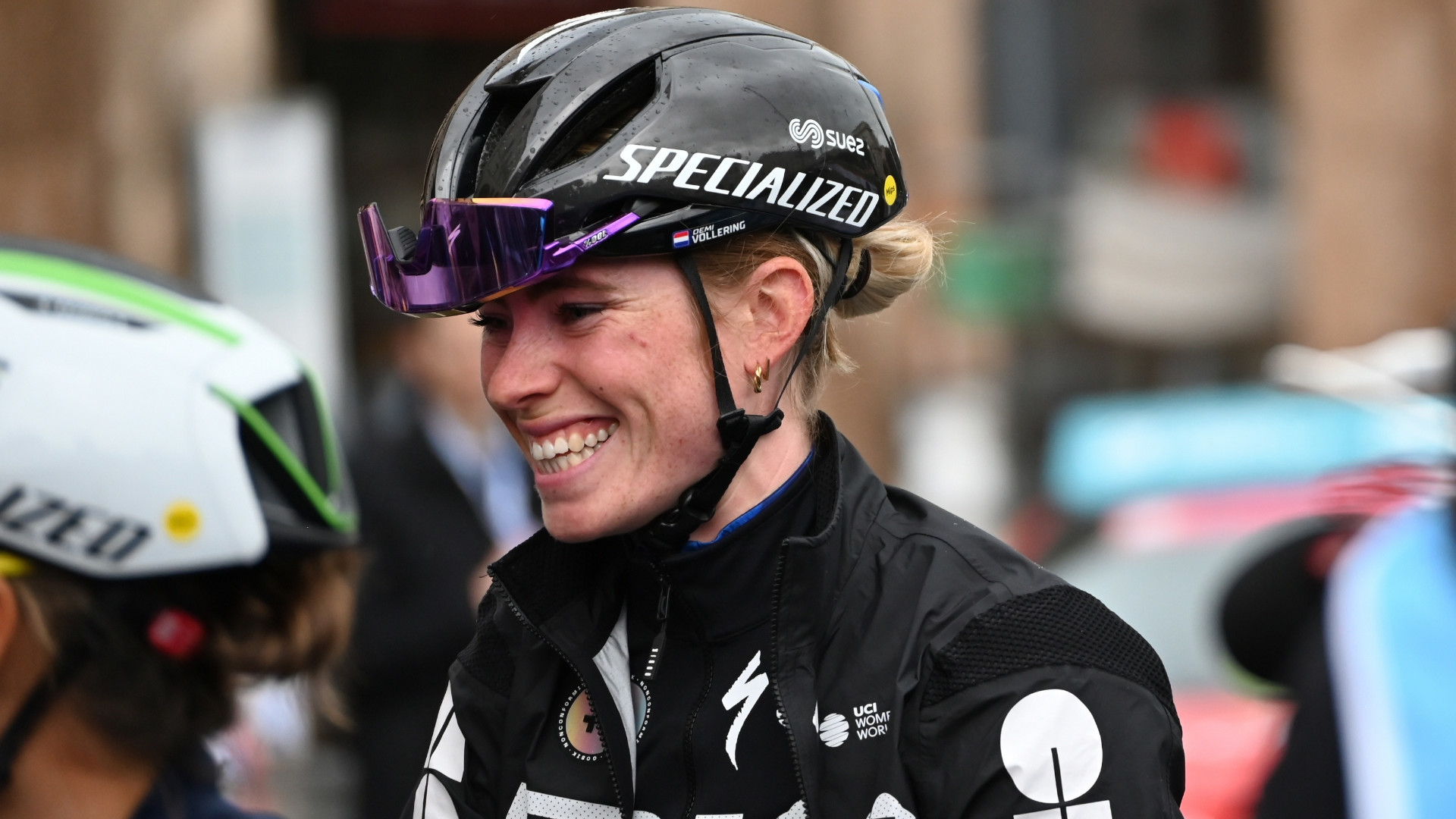 Demi Vollering bliver den første kvinde til at vinde flere Tour de France
