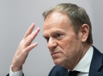 Tusk advarer om, at Gr&oslash;nlandskonflikten kan belaste NATOs enhed: "Jeg er meget bekymret"