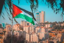 media/98/israelispreparing_4629843t.jpg