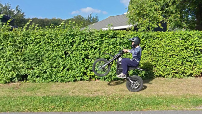 Yozma IN 10 Pro - S&aelig;tter elcyklen igennem en sv&aelig;r proces